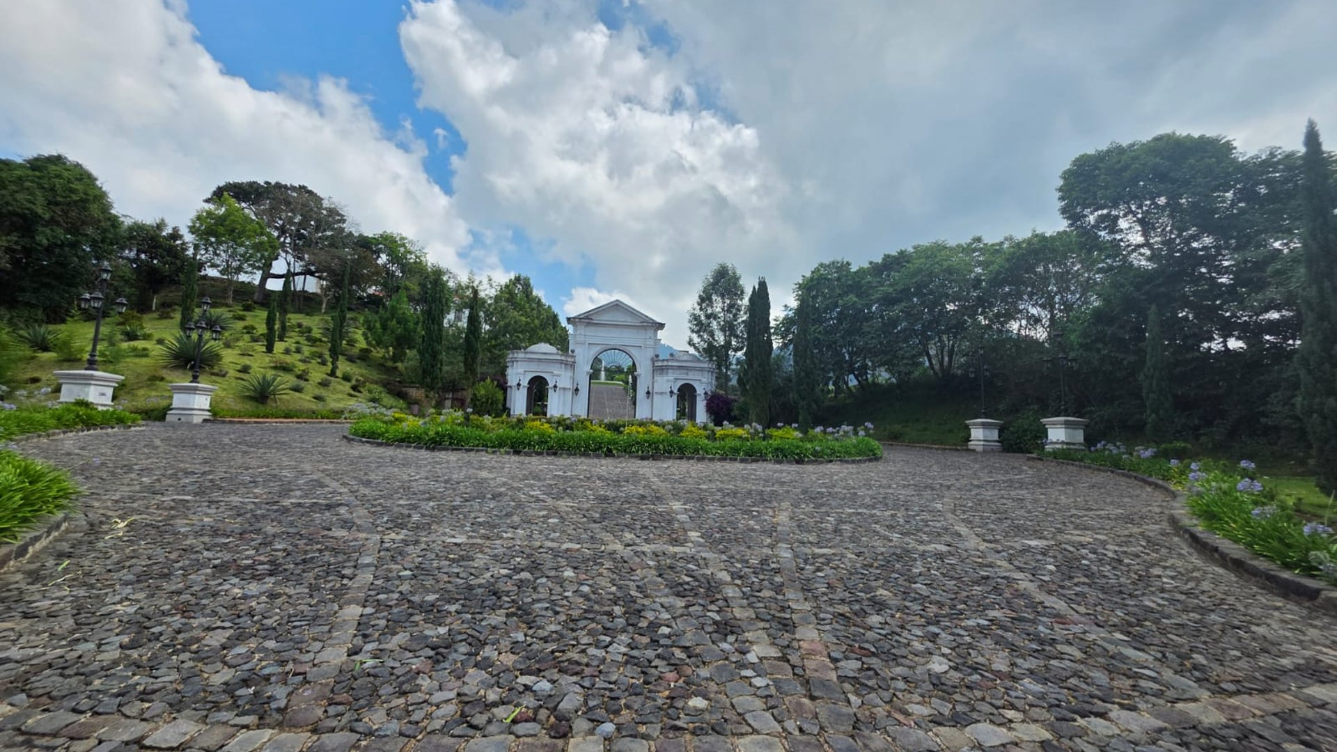 Terreno en venta en la entrada a Antigua Guatemala Ref-4830