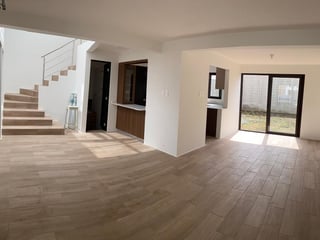 📍 CASA EN RENTA – 3 HAB + JARDÍN | MIRABOSQUE | KM 16.5, CAES - 2