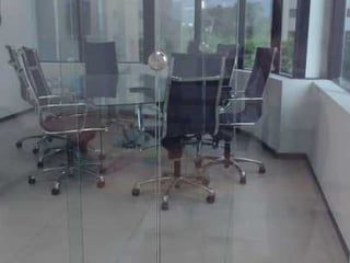 Vendo Oficina en Europlaza zona 14 - 2