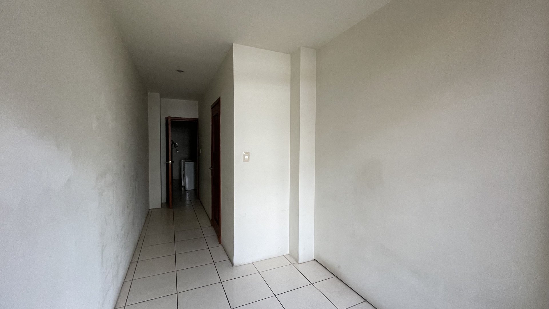 Apartamento en Alquiler Edificio Benevento, zona 14 - Miniatura 10