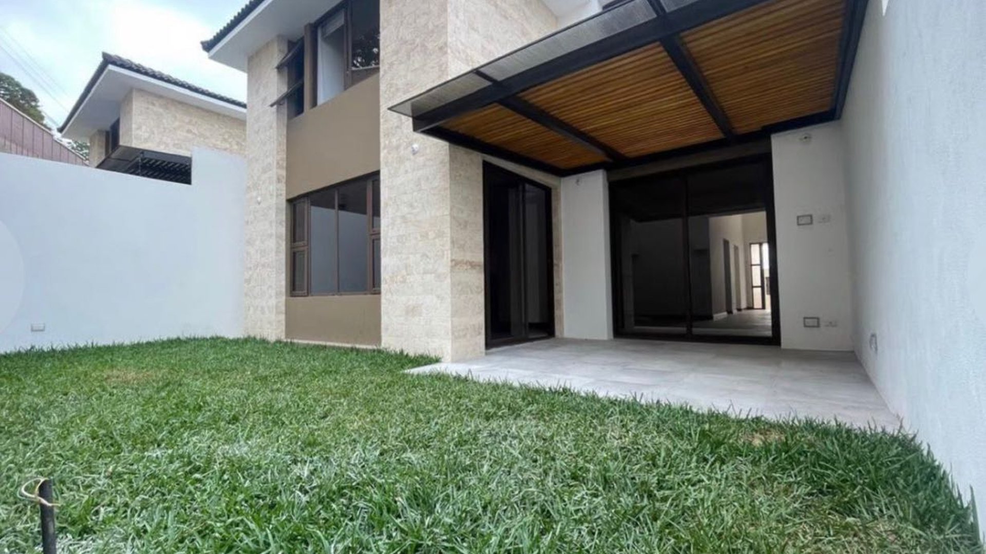Alquiler de casa en Lomas de San Isidro - Miniatura 8