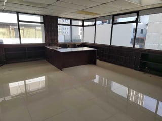 Alquilo Oficina edificio Reforma Montúfar zona 10 - 4