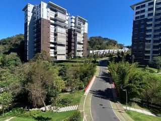 ACANTOS DE CAYALA/ Apartamento en Venta para Inversión zona 16 - Image 33