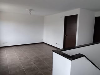 📍 CASA EN RENTA Y VENTA – CUMBRES DE LA ARBOLEDA | KM 21.5 CAES - Image 13