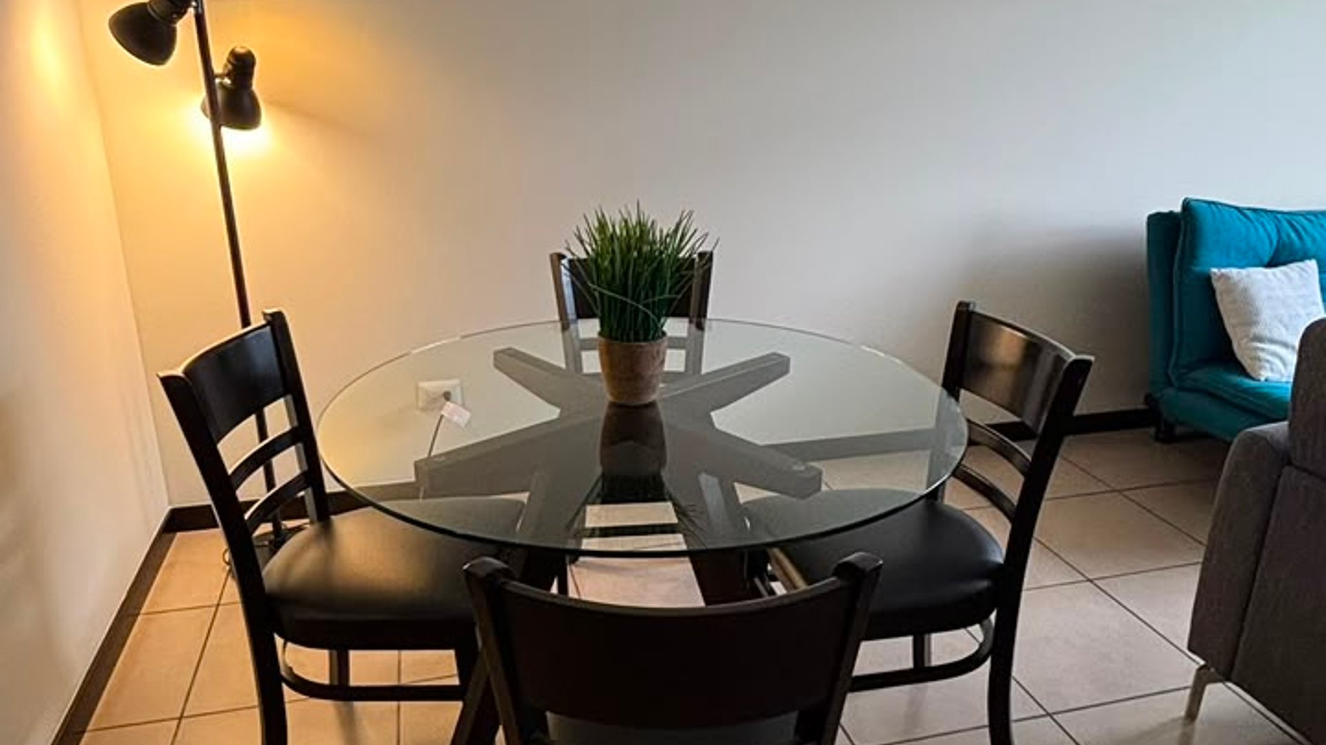 Apartamento en Alquiler Edificio Torre Barcelona, zona 9