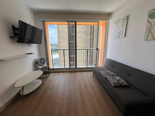 Apartamento en renta en Edificio Vivo 4 zona 4 - 3