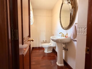 Apartamento en Venta / Alquiler Edificio Torre Castelar, zona 10 PH - 5