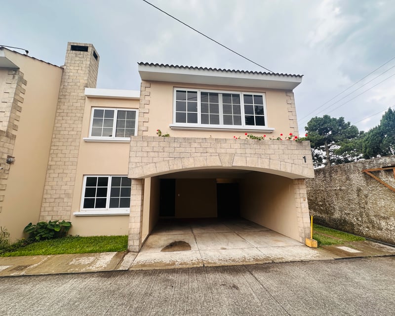 CASA EN VENTA, SANTA MÓNICA VI 267 MTS2, 4 DORMITORIOS, SANTA MÓNICA VI OLMECA