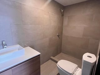 APARTAMENTO CON JARDÍN - Image 7