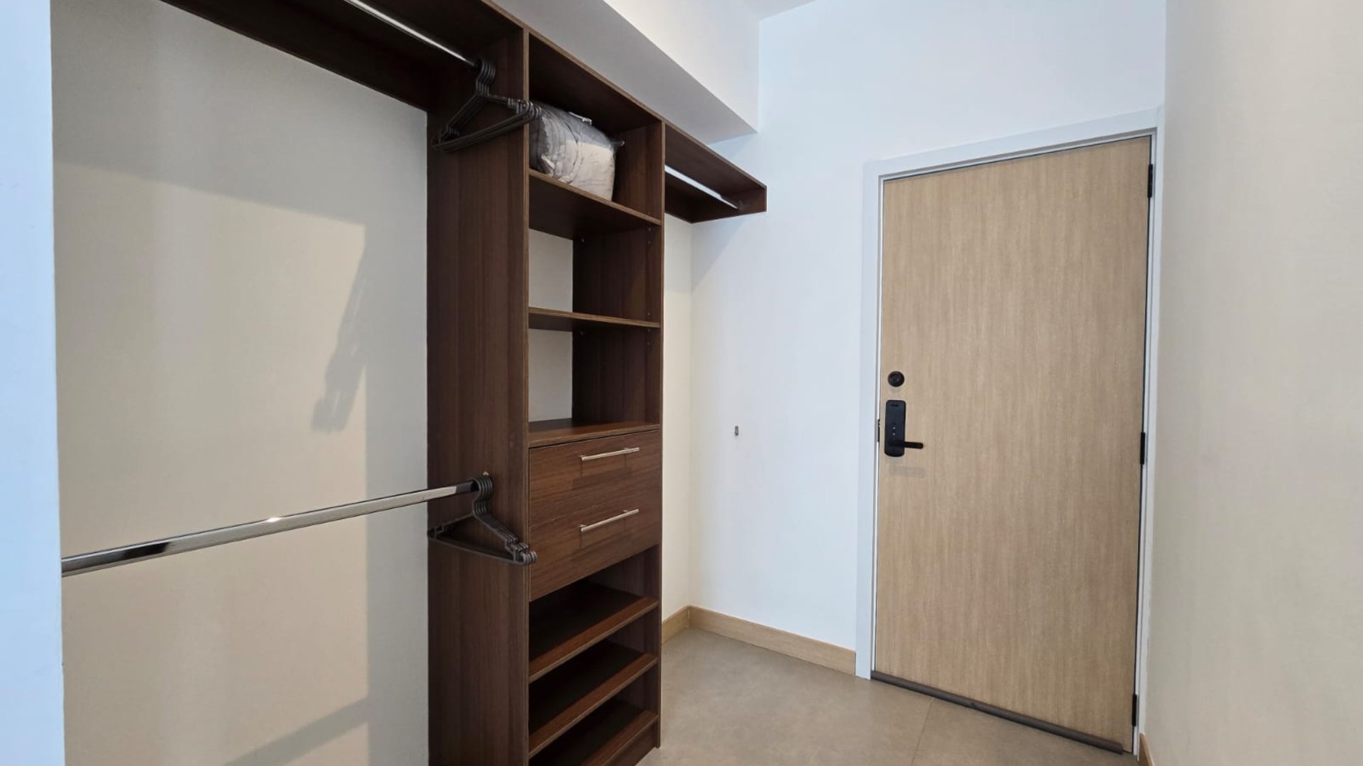 RENTA Apartamento Amueblado en Zona 10 Bona Diez  - Miniatura 10