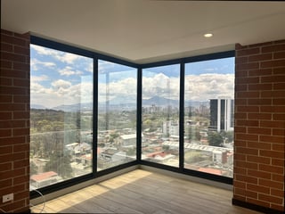 Apartamento en renta Zona 14 Terra Delfines - Image 4