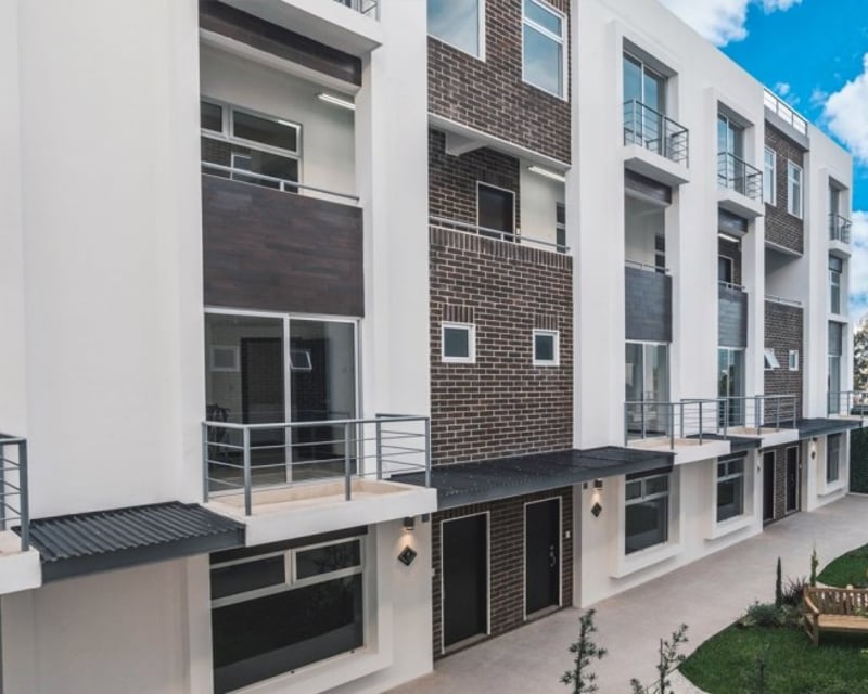Apartamento de 2 niveles en Venta cerca de la Roosevlet