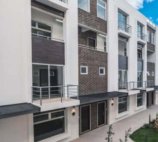 Apartamento de 2 niveles en Venta cerca de la Roosevlet