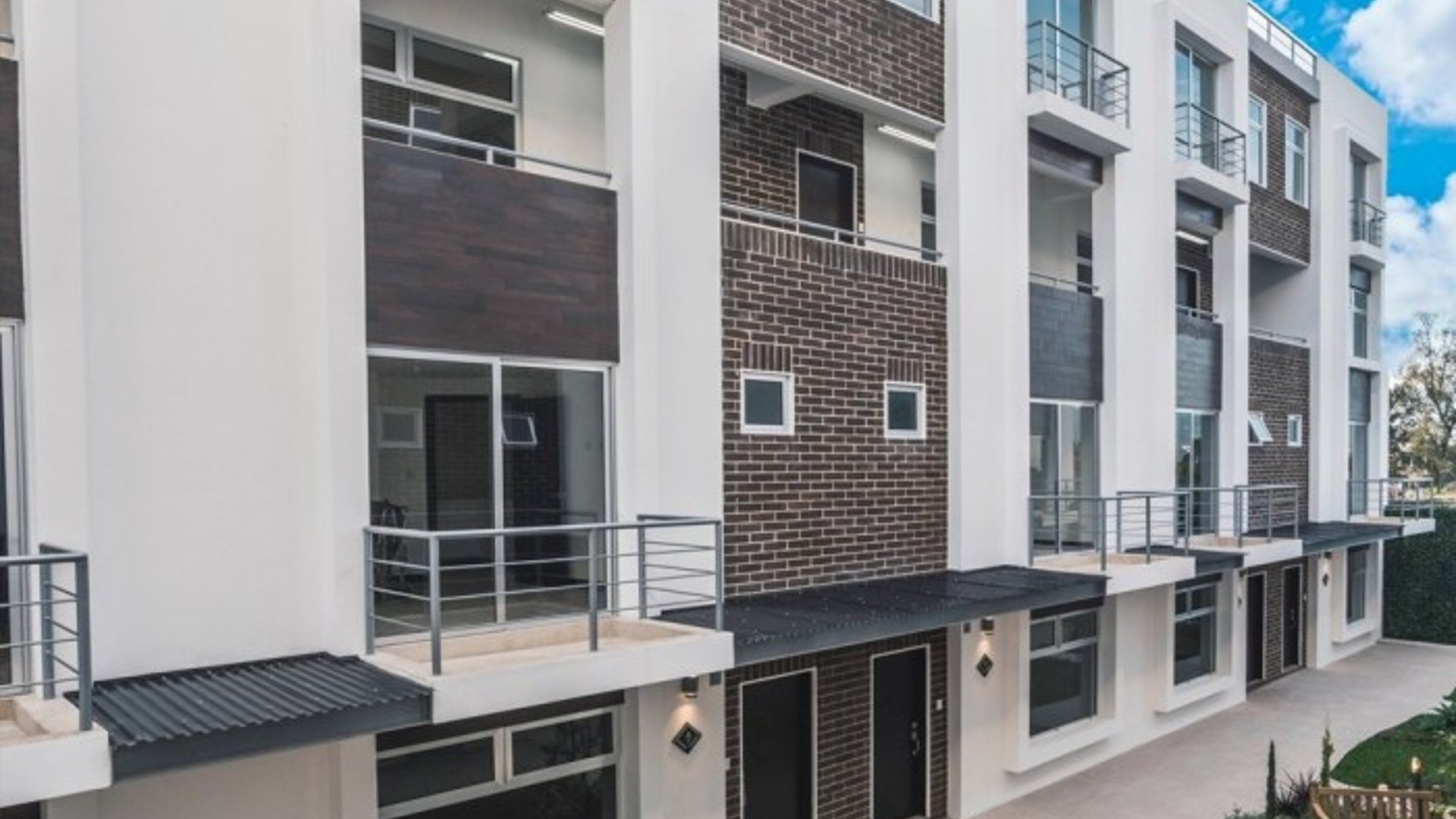 Apartamento de 2 niveles en Venta cerca de la Roosevlet