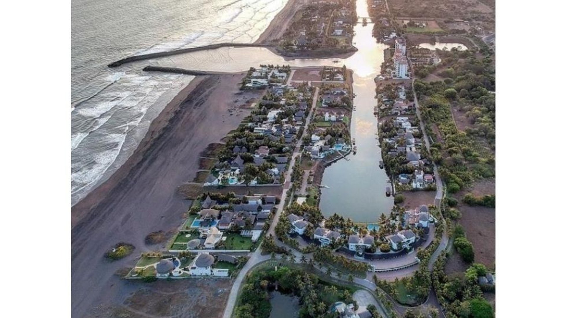 JUAN GAVIOTA/ Casa en venta