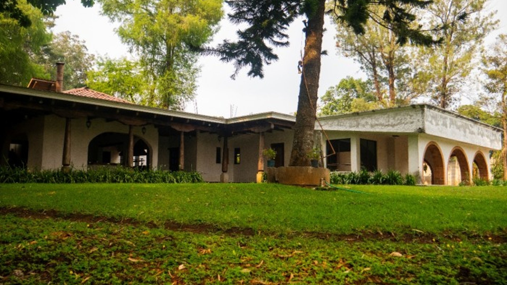 Amplio terreno con casa en venta en San José Pínula