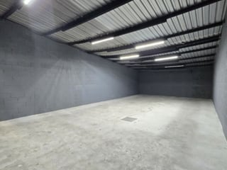 Edificio y Bodega en Renta Zona 12 sobre Aguilar Batres - 4