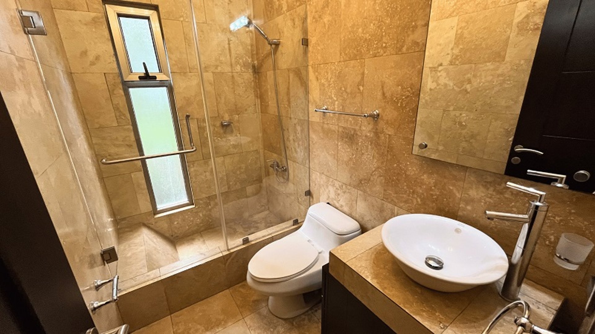 Elegante Casa en Venta | 3 Hab | 3.5 Baños | El Prado, Guatemala - Miniatura 13