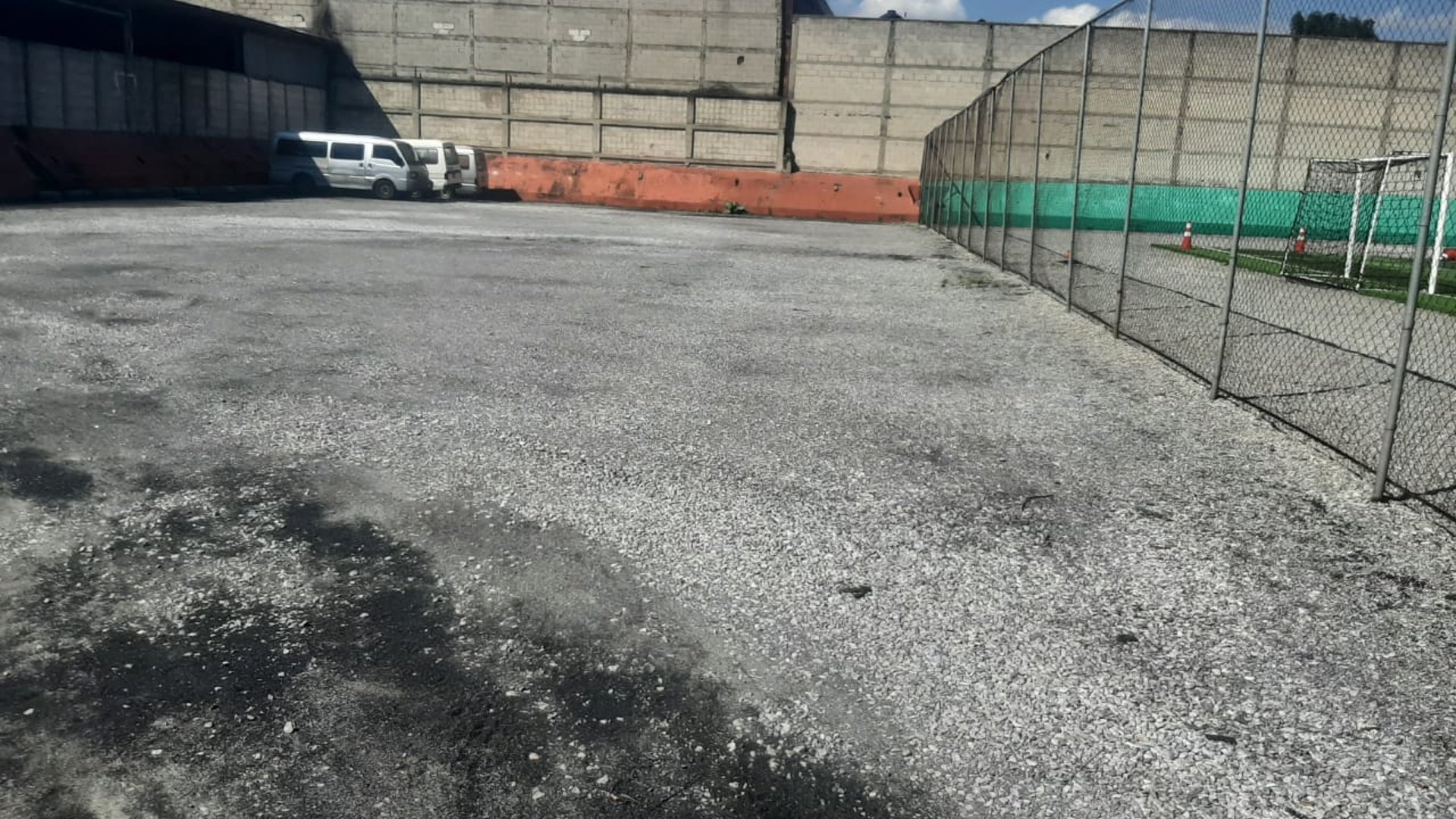 Terreno de 3 manzanas en venta sobre Calzada Roosevelt Ref-5843