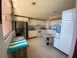 Apartamento Amueblado en Alquiler en zona 14 - 5