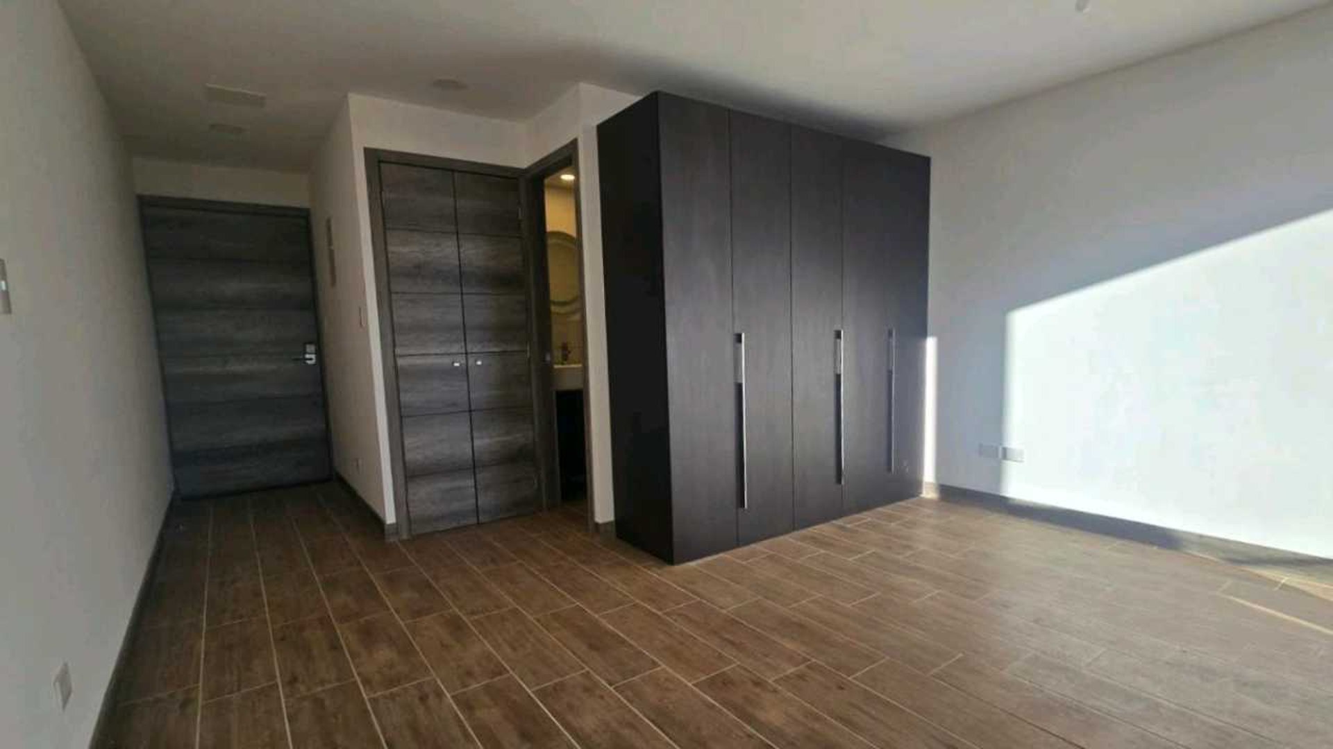 APARTAMENTO EN ALQUILER ????Edificio Kintea, Zona 15 VHII - Miniatura 4