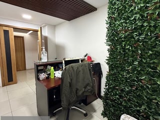 GEMINIS 10 - OFICINA EN RENTA – ZONA 10 (FRENTE A AVIA) - Image 3