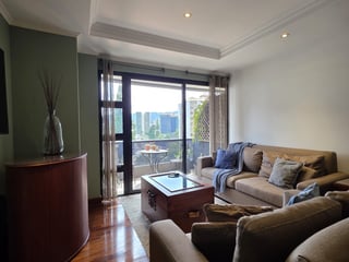 Apartamento amueblado cerca de La Estacion Zona 10 - 3