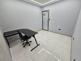 Clínicas en renta Edificio Renovati, z10 - 2