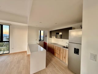 Apartamento en Renta en zona 10 (salida UFM) - Image 3