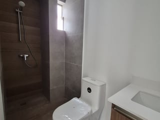 Apartamento en Renta en Zona 15 Vista Hermosa 2 - 4