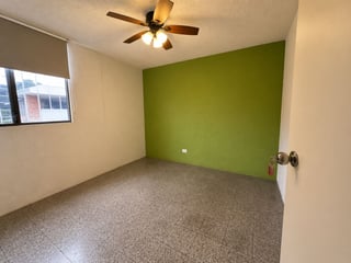VENTA  casa de un nivel zona 13,  para vivienda u oficinas - 3