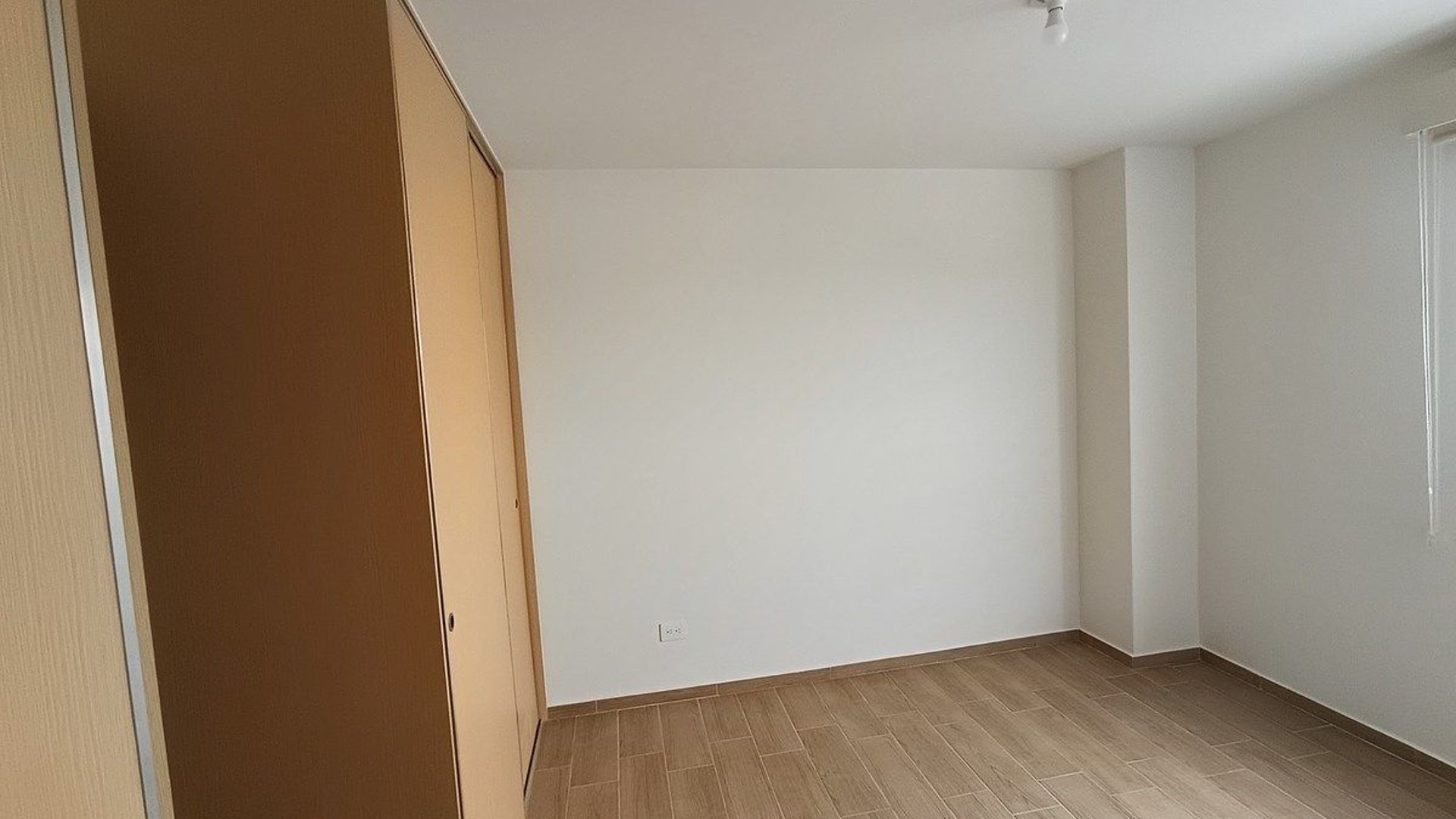 Apartamento en ALQUILER en Edificio Andares, Zona 12 - Miniatura 6