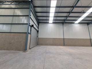 Bodega en alquiler en km. 62 autopista Puerto Quetzal - Image 3