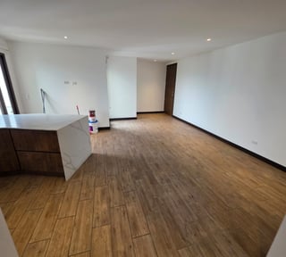Apartamento en renta Diagonal 6 zona 10 - 3 habitaciones Ref-5925