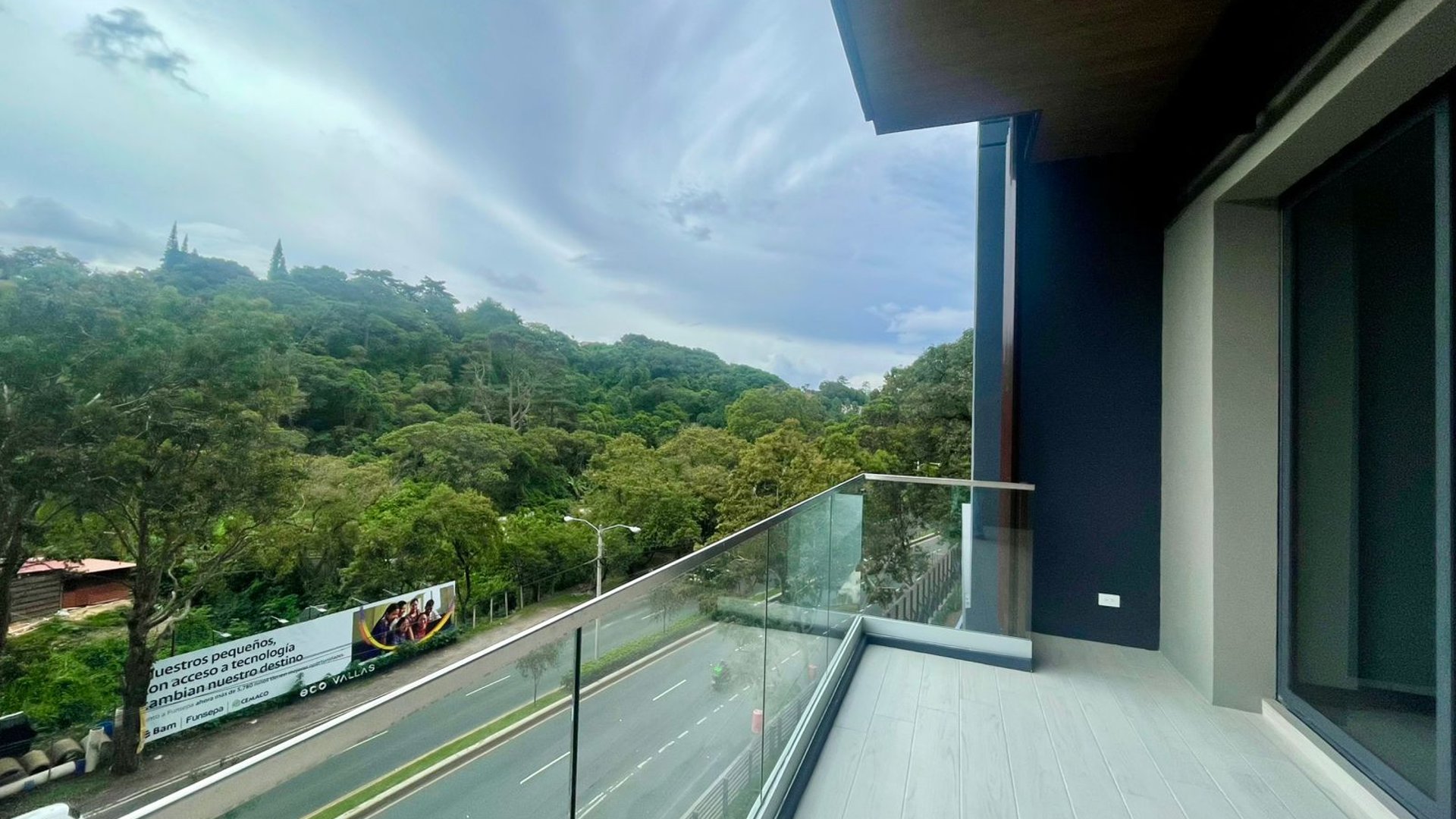 Apartamento en renta, en Zone 16 - Miniatura 9
