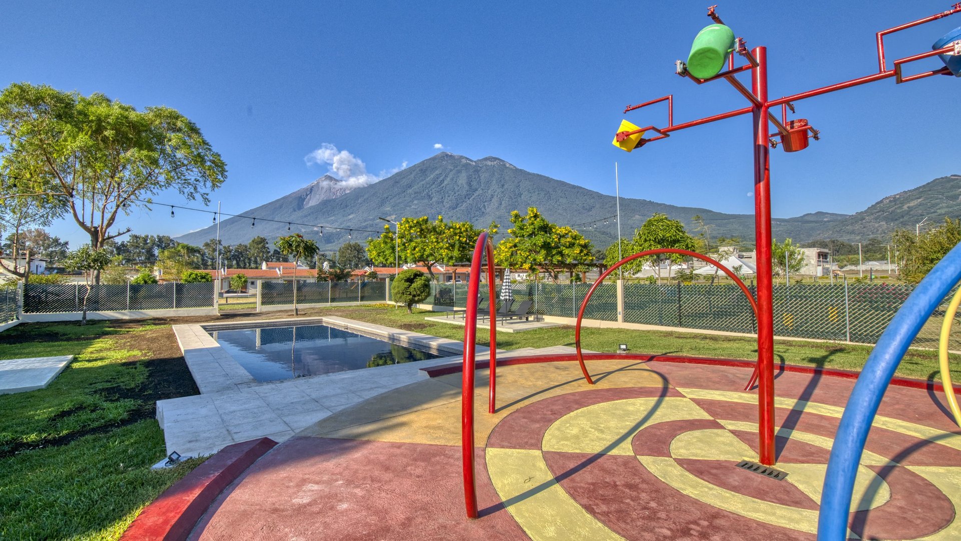 Casas en Venta – Club Residencial Las Mariposas de La Estancia / Antigua Guatemala