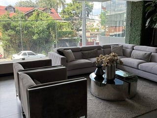 Apartamento en Venta Edificio Marqués de Oakland Zona 10 - Image 24