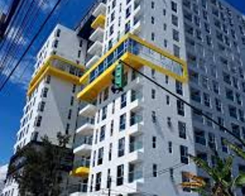 📍 APARTAMENTO EN RENTA – 2 HAB + 2 BALCONES | CITYHAUS | ZONA 10