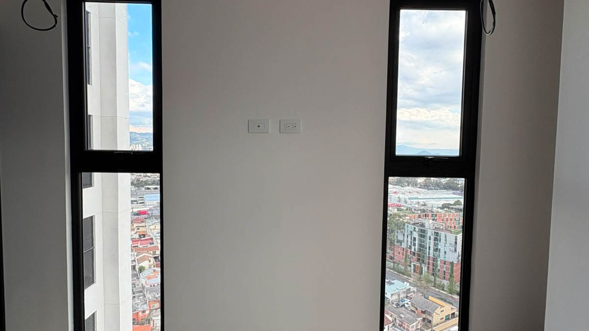 APARTAMENTO EN RENTA EN ZONA 11 MARISCAL - Miniatura 9