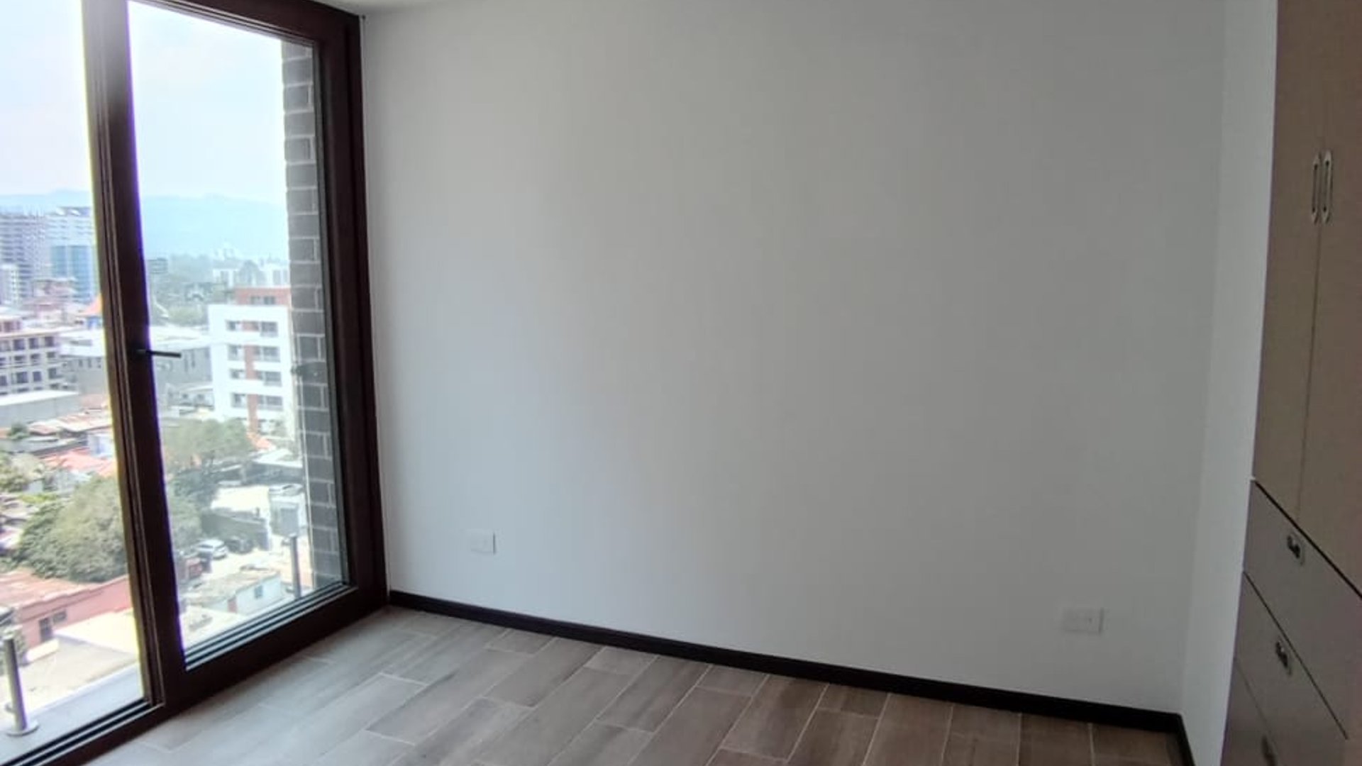 ???? APARTAMENTO EN VENTA – 1 HAB + RENTADO | BIKO | ZONA 10 - Miniatura 6