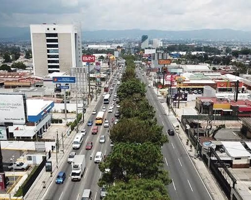 Propiedad de 3 Manzanas en Venta sobre Calzada Roosevelt – Ubicación Estratégica