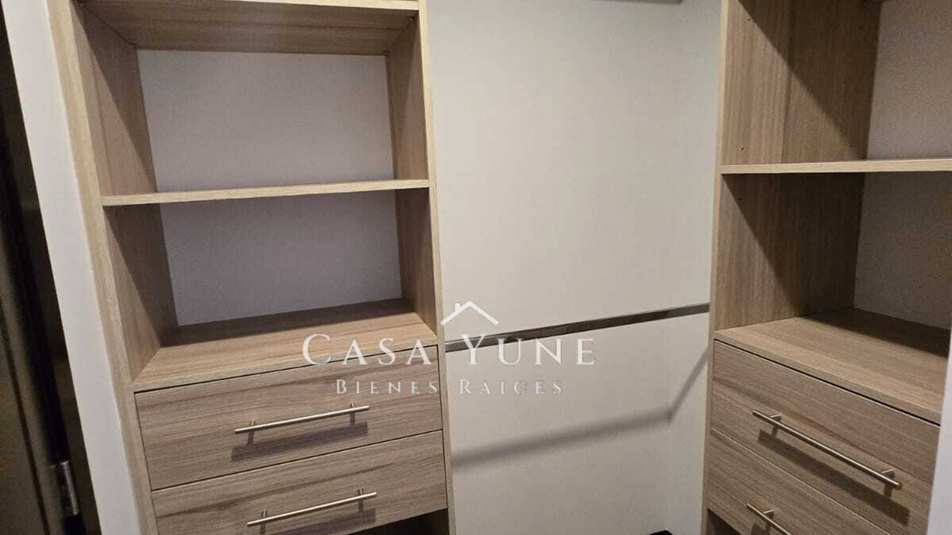 Apartamento en alquiler zona 14 TerraDelfines - Miniatura 4