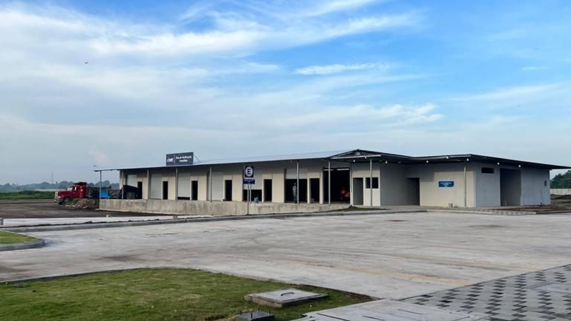 Bodegas en VENTA/ALQUILER  en Puerto Quetzal ZDEEP - Miniatura 5