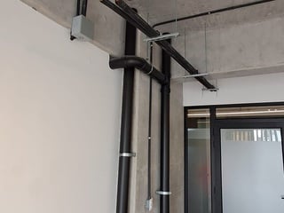 OFICINA EN VENTA O RENTA – EDIFICIO GRANAT, ZONA 4 - 4