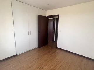 Apartamento en VENTA en  Zona 15 - Image 8