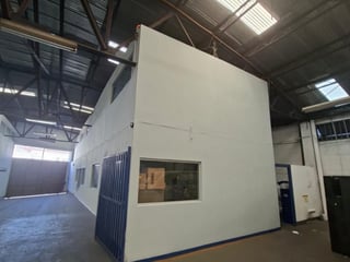 Ofibodega en Renta zona 5 - Image 6