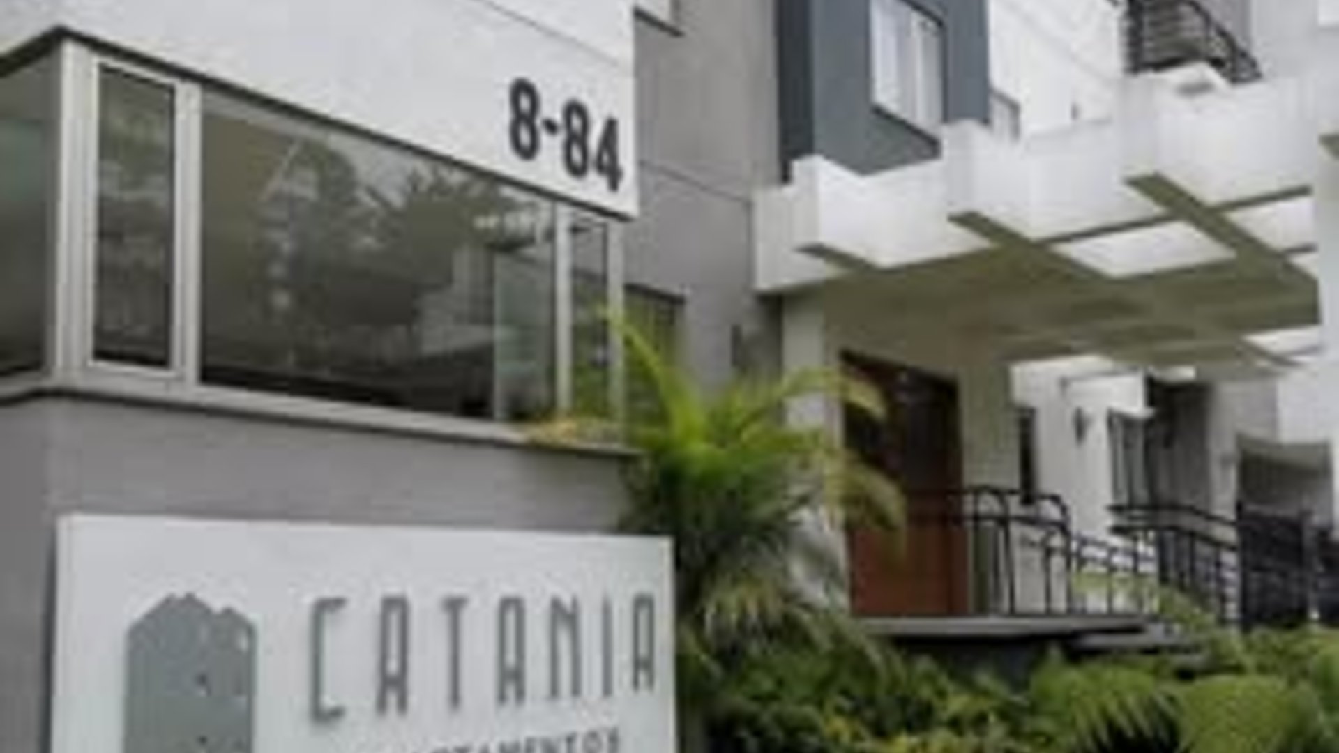 APARTAMENTO EN RENTA | 3 HAB + BALCÓN | ZONA 14 | EDIFICIO CATANIA
