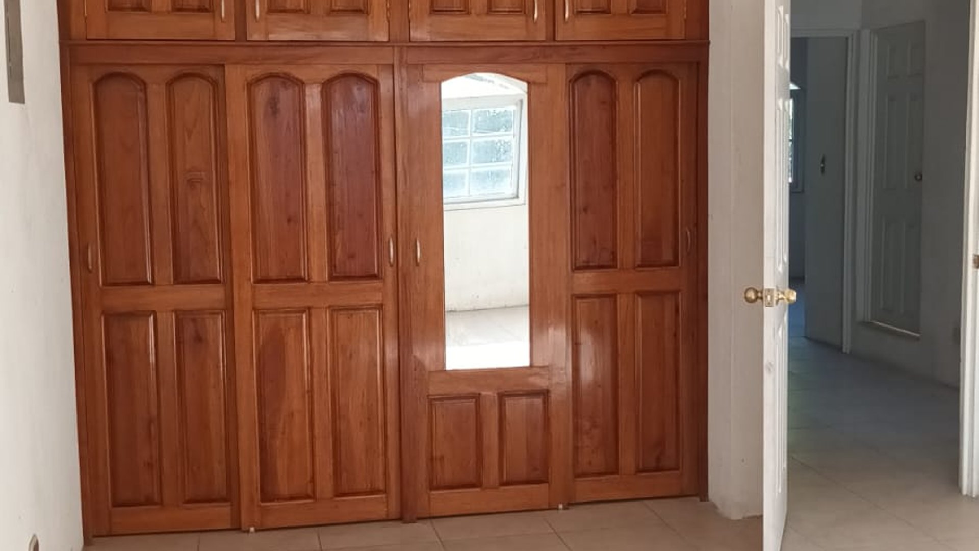 Spacious 3 Bedroom House for Sale in El Molino, Guatemala - Miniatura 4