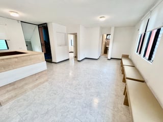 Espacios para Oficinas o Clínicas en Alquiler, zona 1 - 4