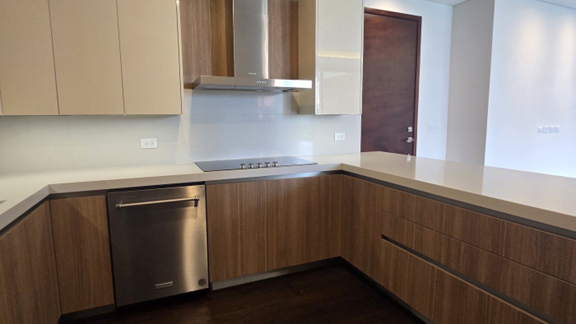 En renta - Venta exclusivo apartamento en la zona 14 - Miniatura 26